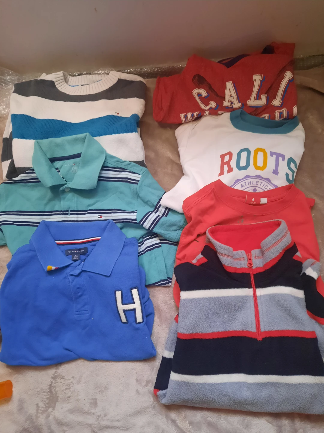 Bundle of Boys' Tops - Tommy Hilfiger & More "🏆" - photo 4