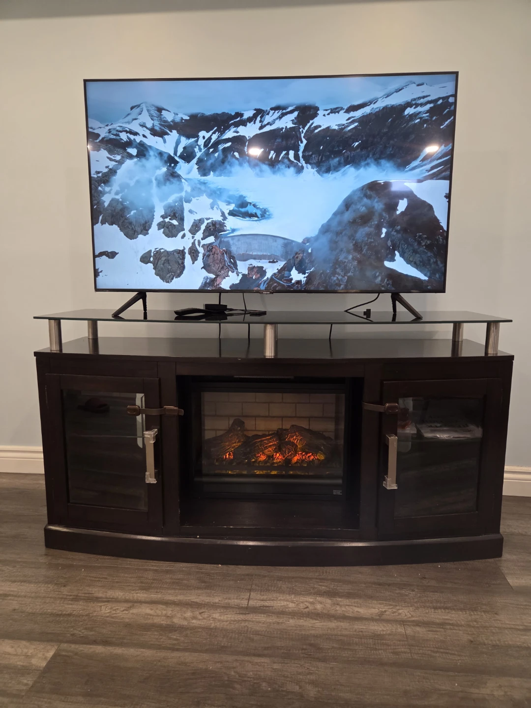 Samsung 55 inches LED SMART TV - photo 2