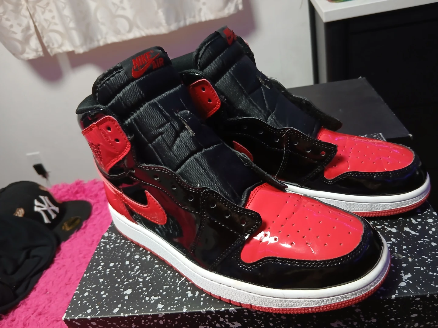 Nike Air Jordan 1 High OG "Bred Patent"
