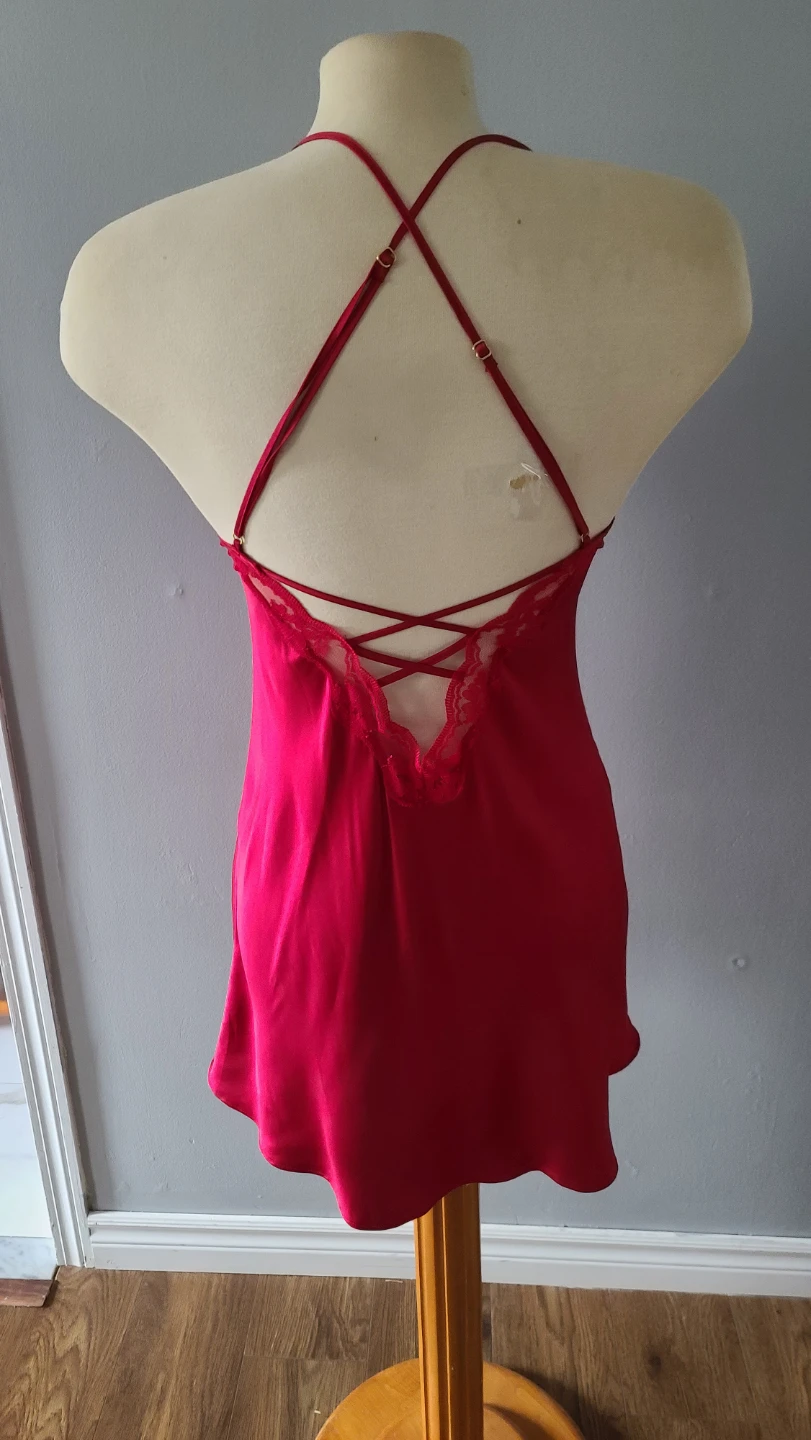 Victoria’s Secret Red Lace Slip Dress - Small 🏆 - photo 2