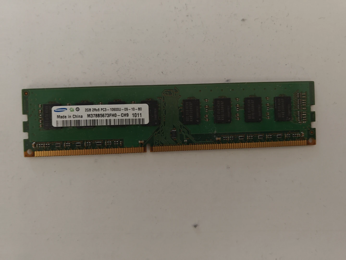 Samsung 2GB PC3-10600U DDR3 RAM Module