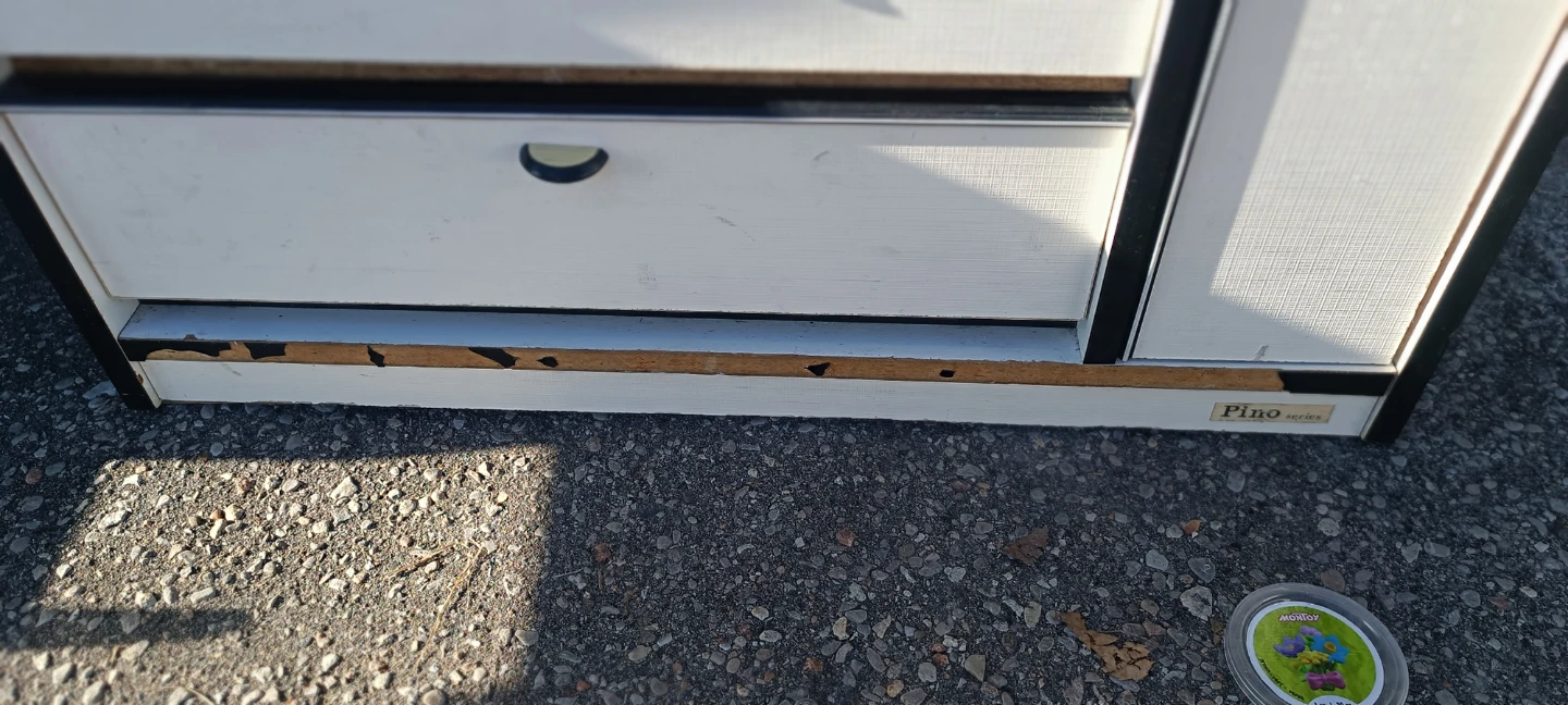 White 6-Drawer Dresser with Cabinet - photo 5