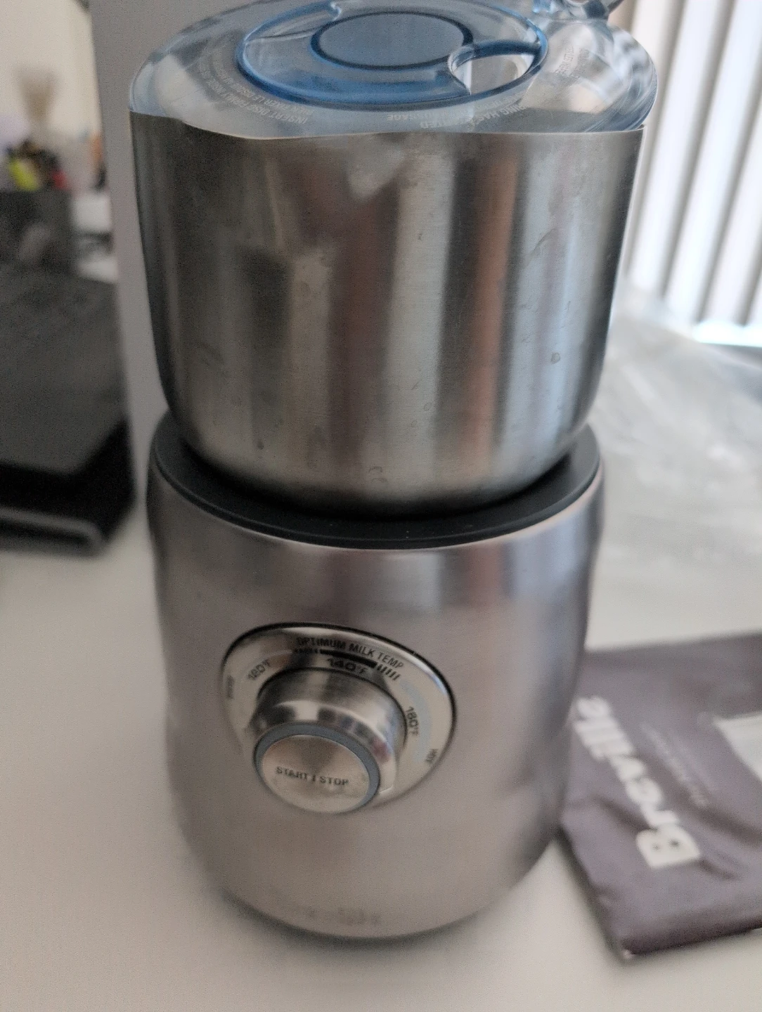 Breville Milk Cafe Creamy Milk & Hot Chocolate Maker - photo 4