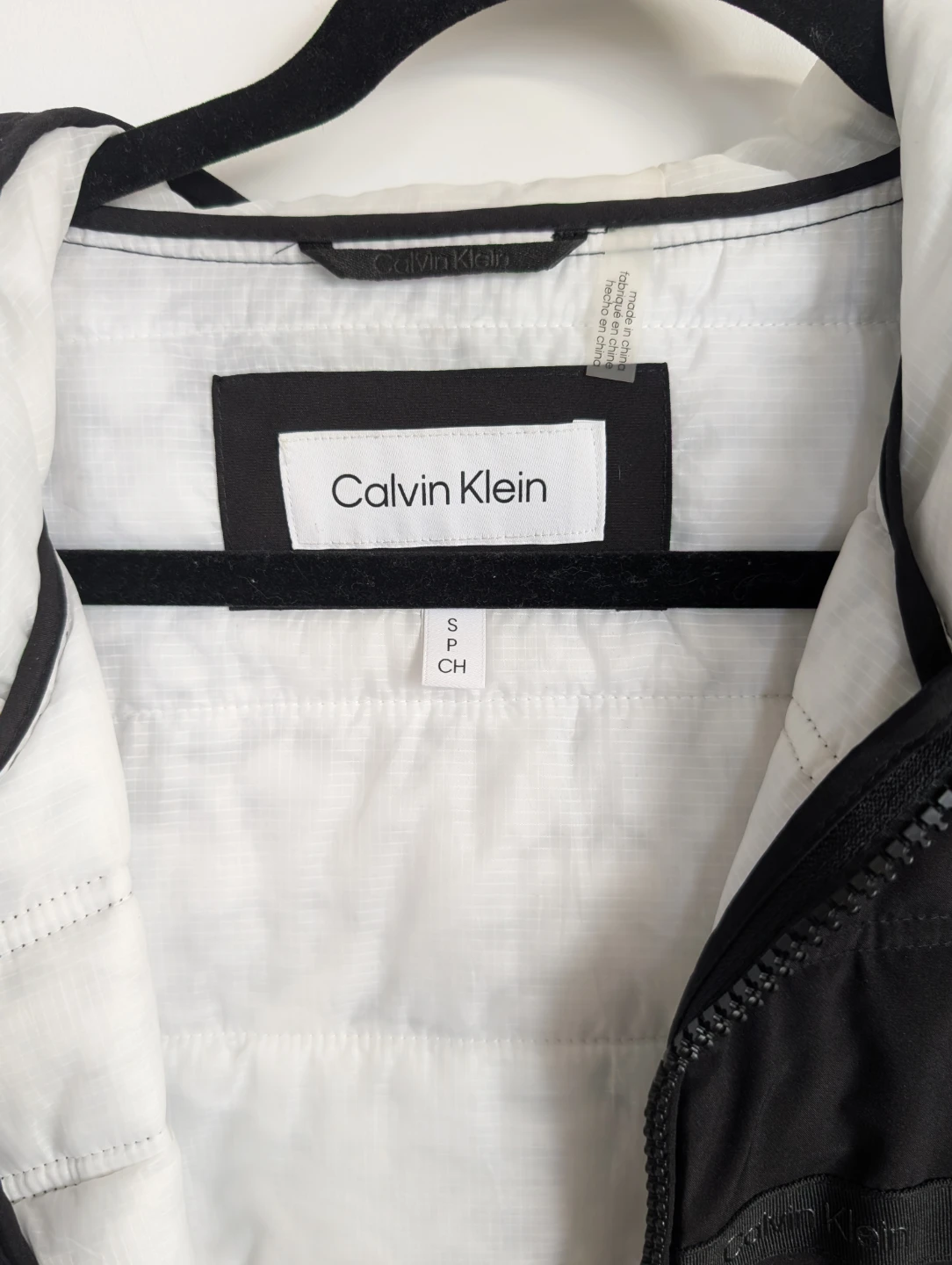 Calvin Klein Black Puffer Jacket - Size S - photo 3
