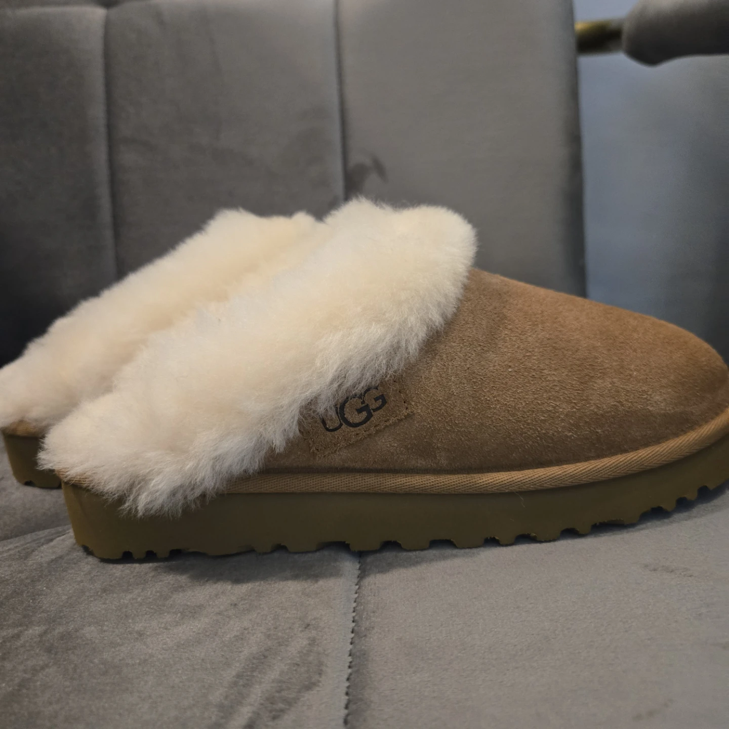 UGG W Cluggette Slippers Size 6 🏆