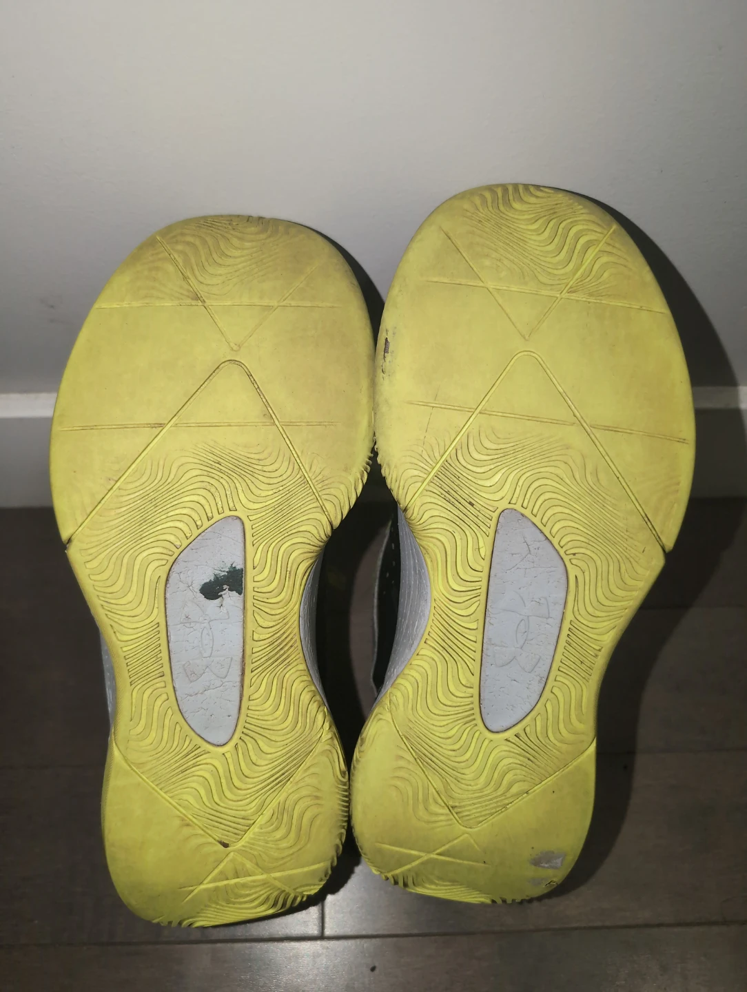 Curry 7 little harshly used need to get rid of it - photo 3
