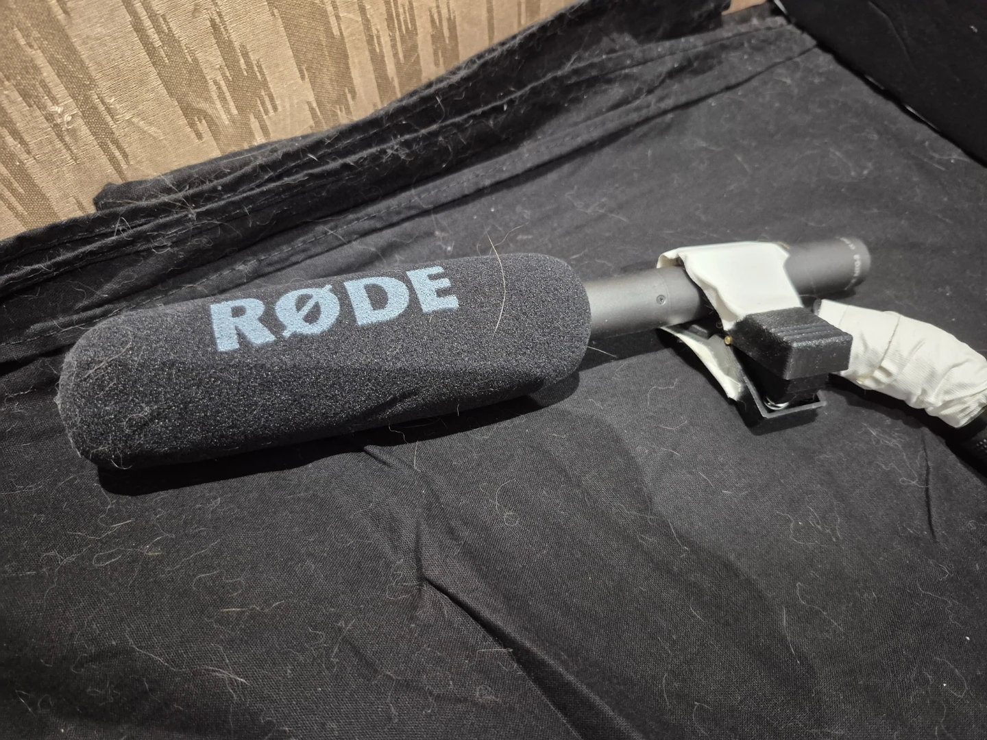 RODE shotgun microphone with pole and cable - photo 2