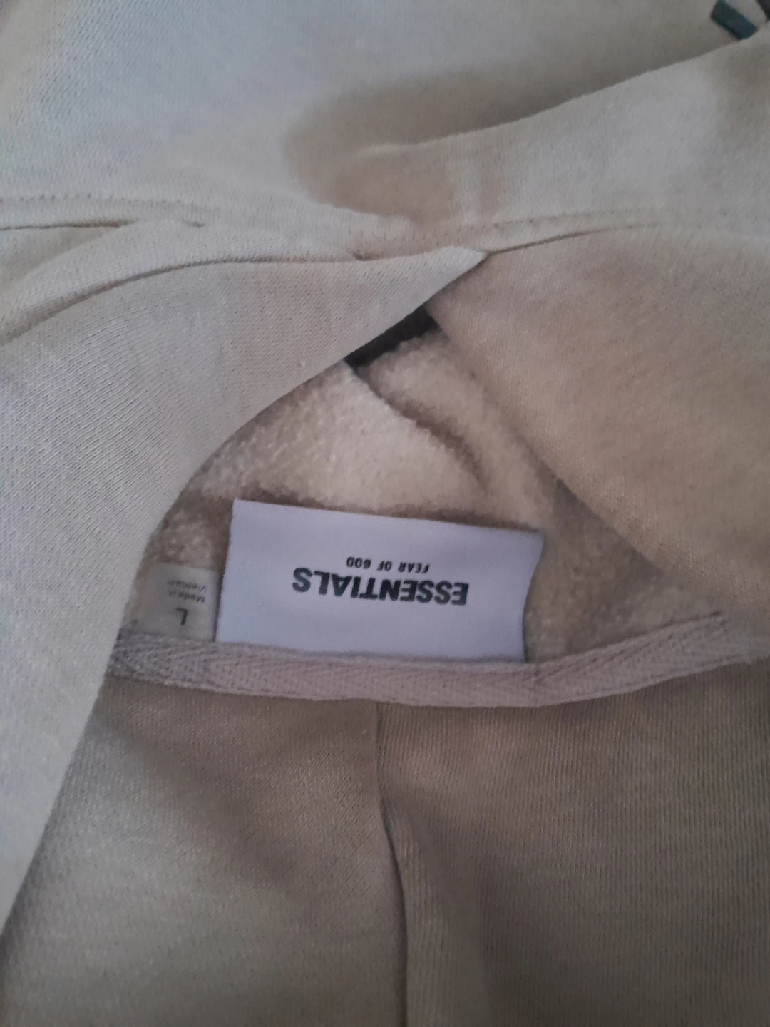 Essentials - photo 2