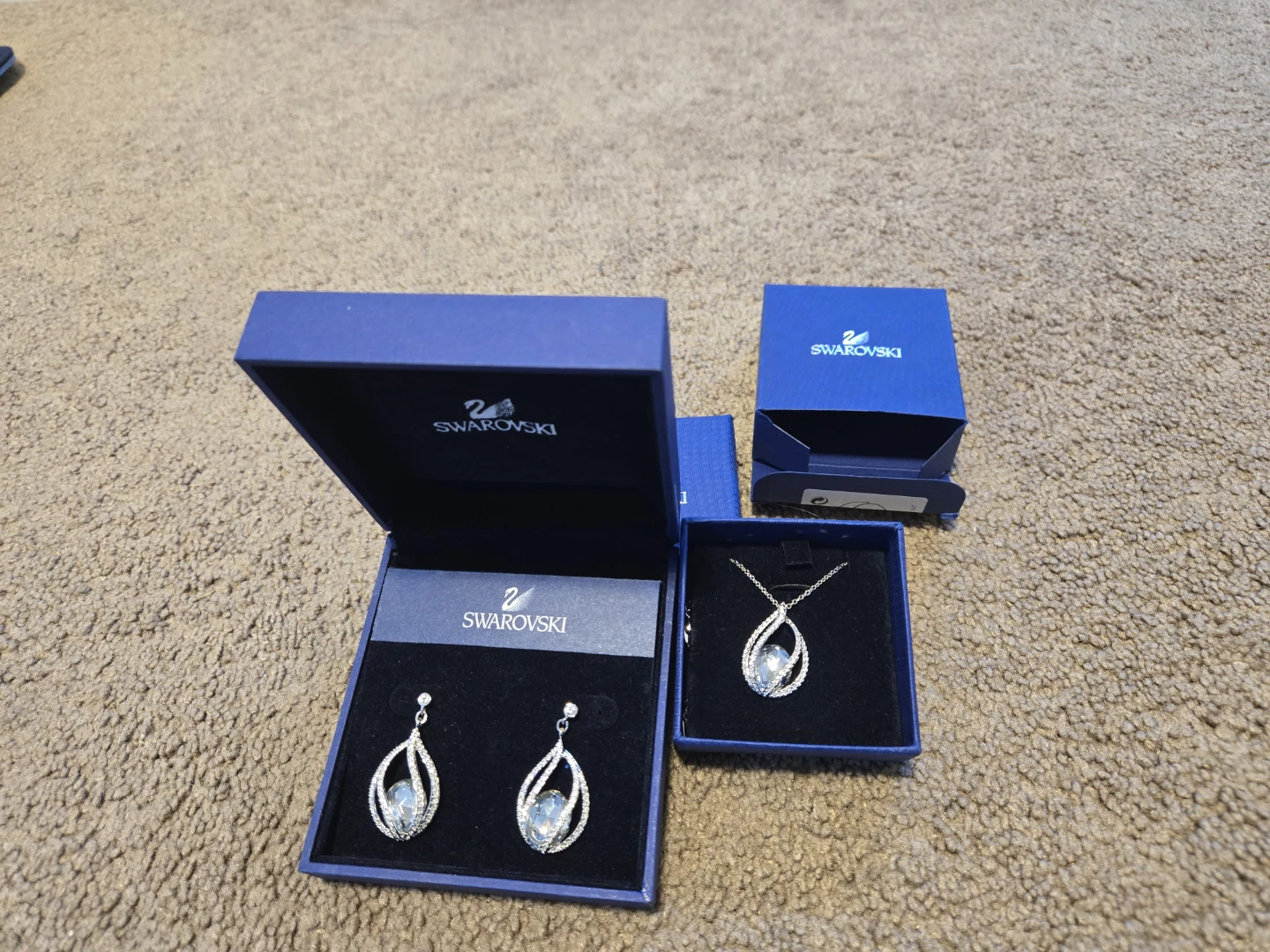 Swarovski Necklace and Earrings Set