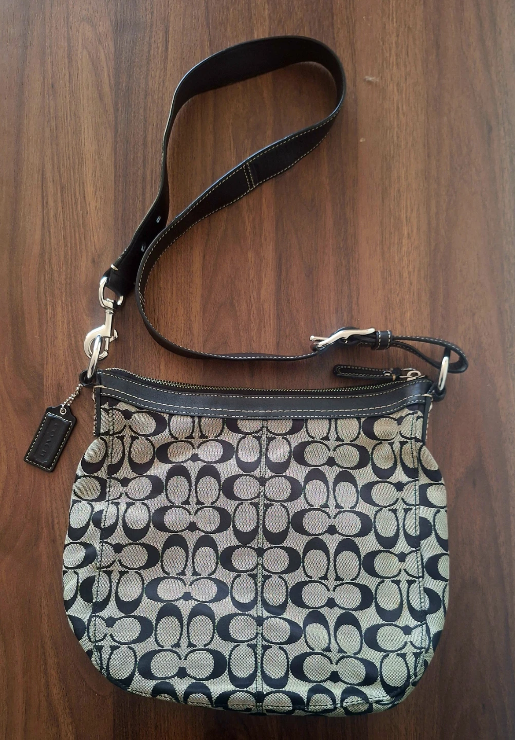 Coach Signature Canvas Shoulder Bag - photo 2