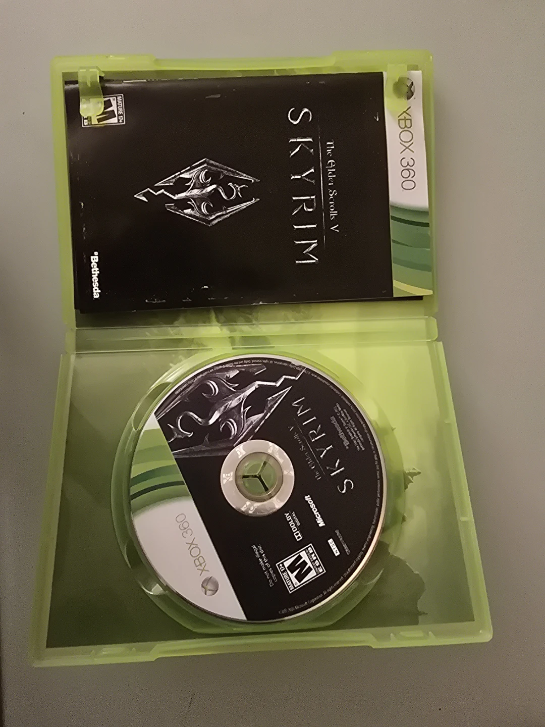 The Elder Scrolls V: Skyrim - Xbox 360 - photo 3