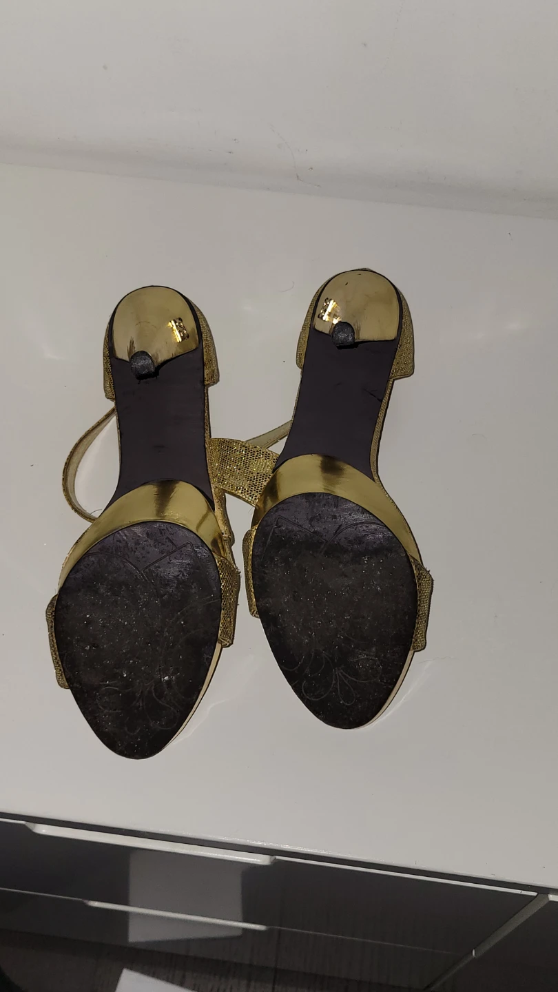 House of Deréon Gold heels - size 10 - photo 4