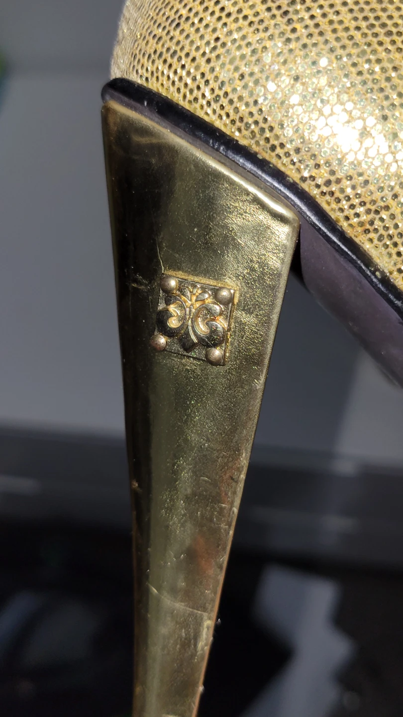 House of Deréon Gold heels - size 10 - photo 5