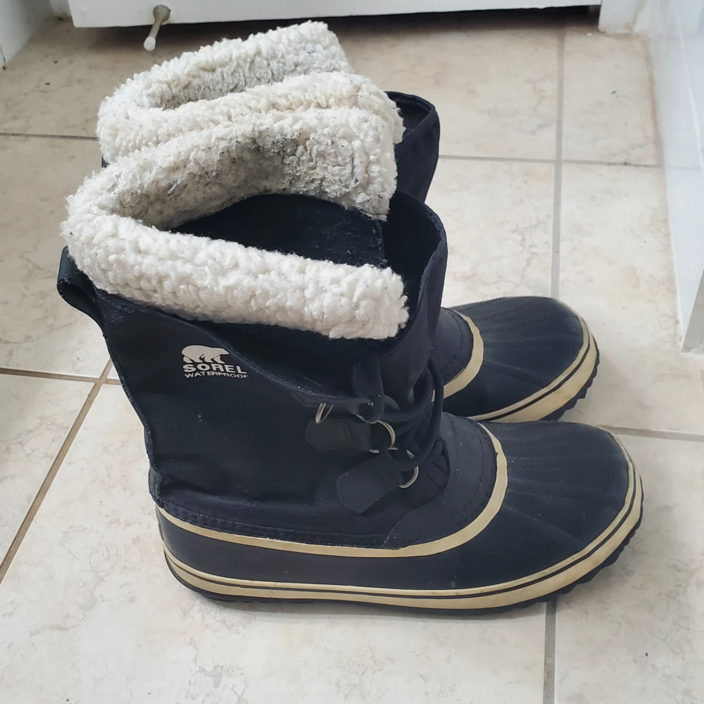 Sorel Women's Winter Boots Size 9