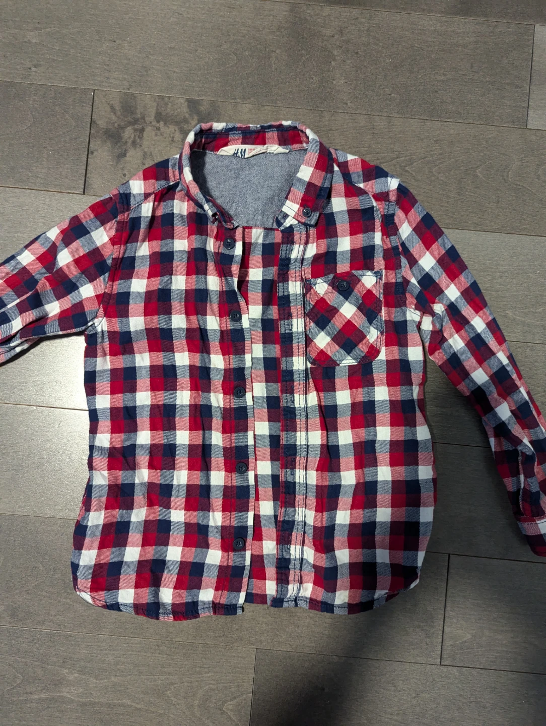 H&M Plaid Button-Up Shirt - Kid Size 5-6Y 🏆