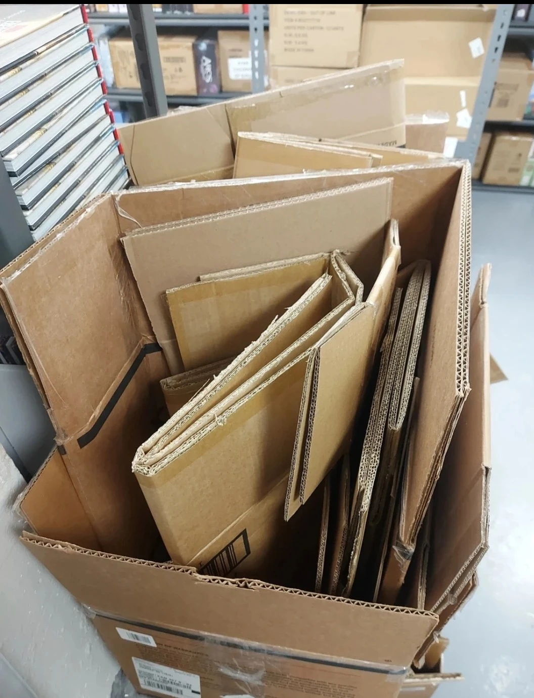 Cardboard boxes - Good condition