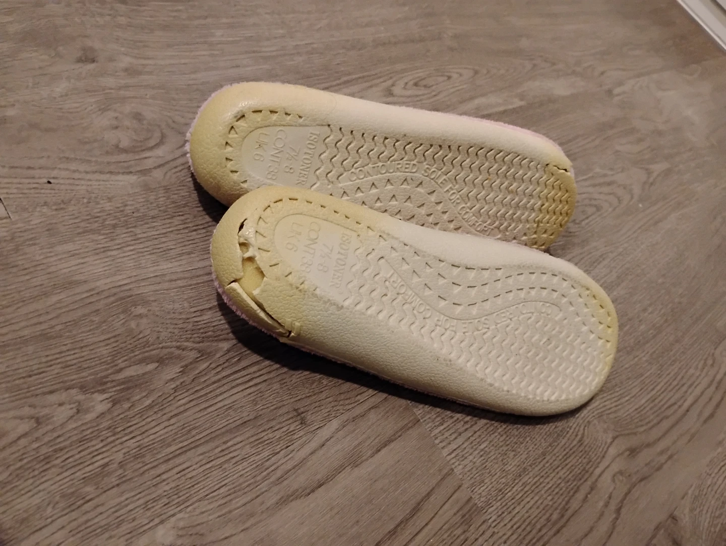 Used Pink Woman's Slippers Size 7-8 🏆 - photo 3