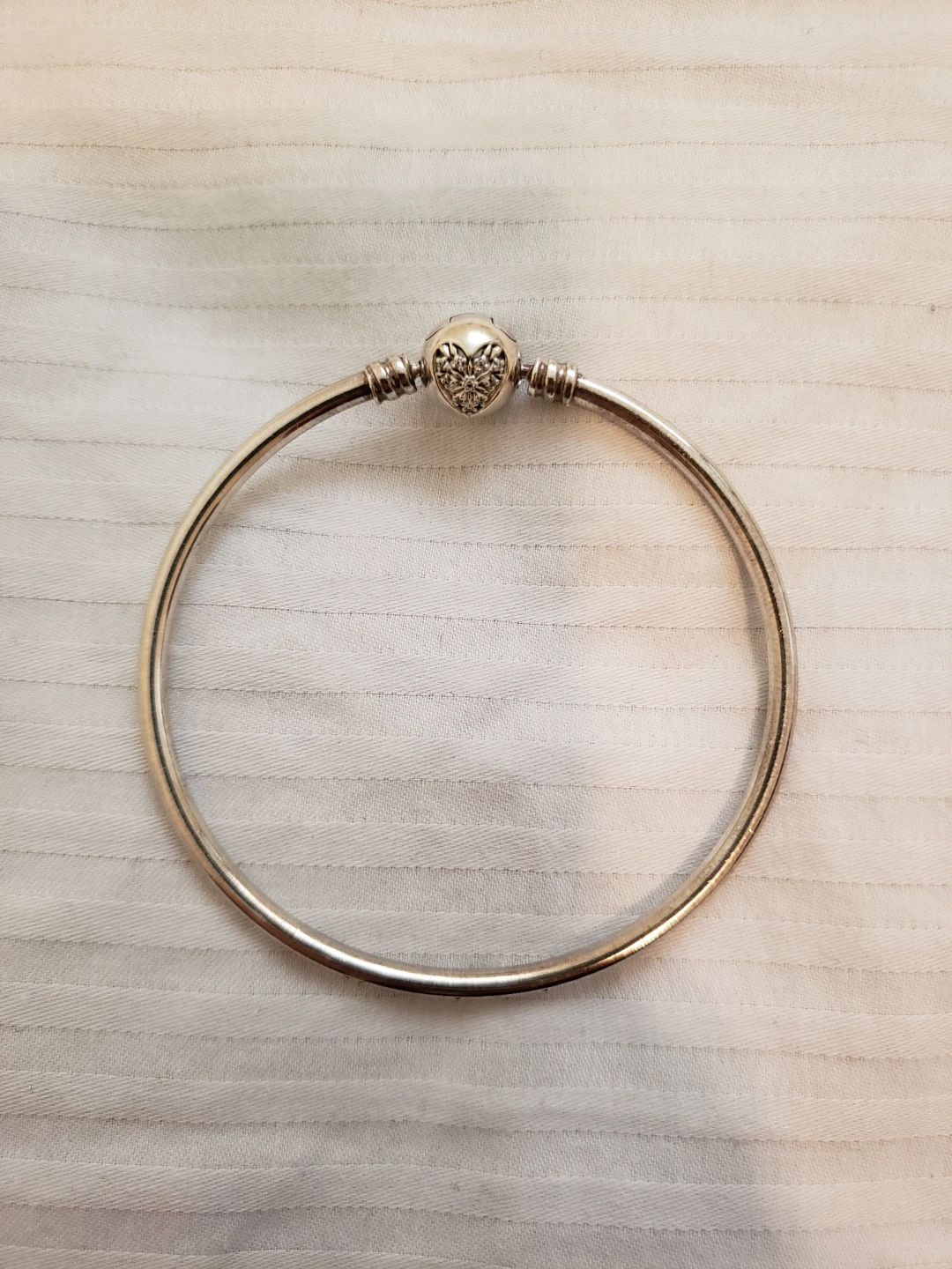 Pandora Sterling Silver "You melt my heart" Bangle Bracelet