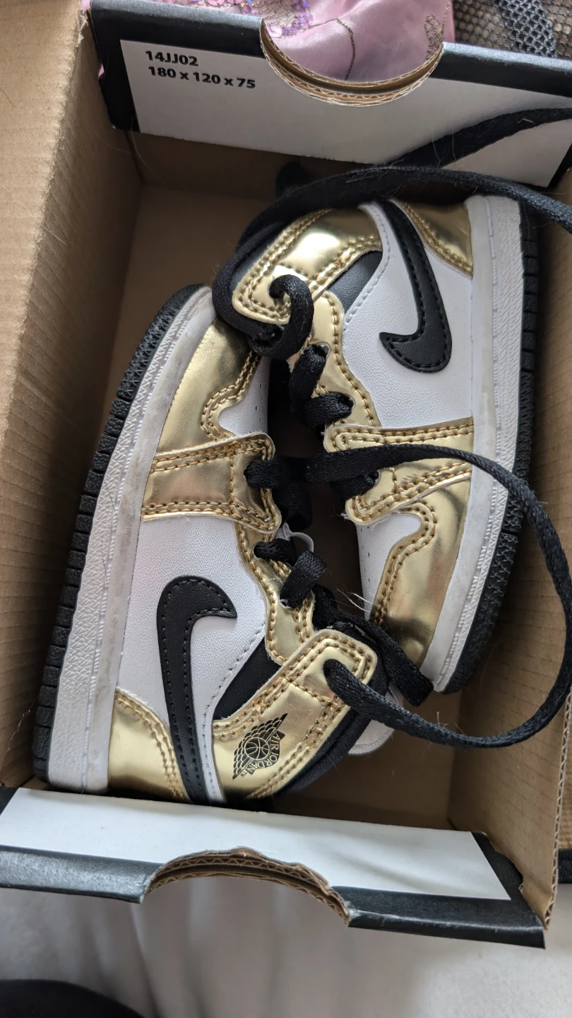 Jordan 1 Mid SE TD Toddler size 4C - photo 4