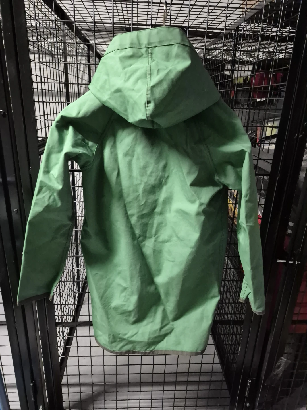 Uniqlo JW Anderson Green Hooded Raincoat - photo 4