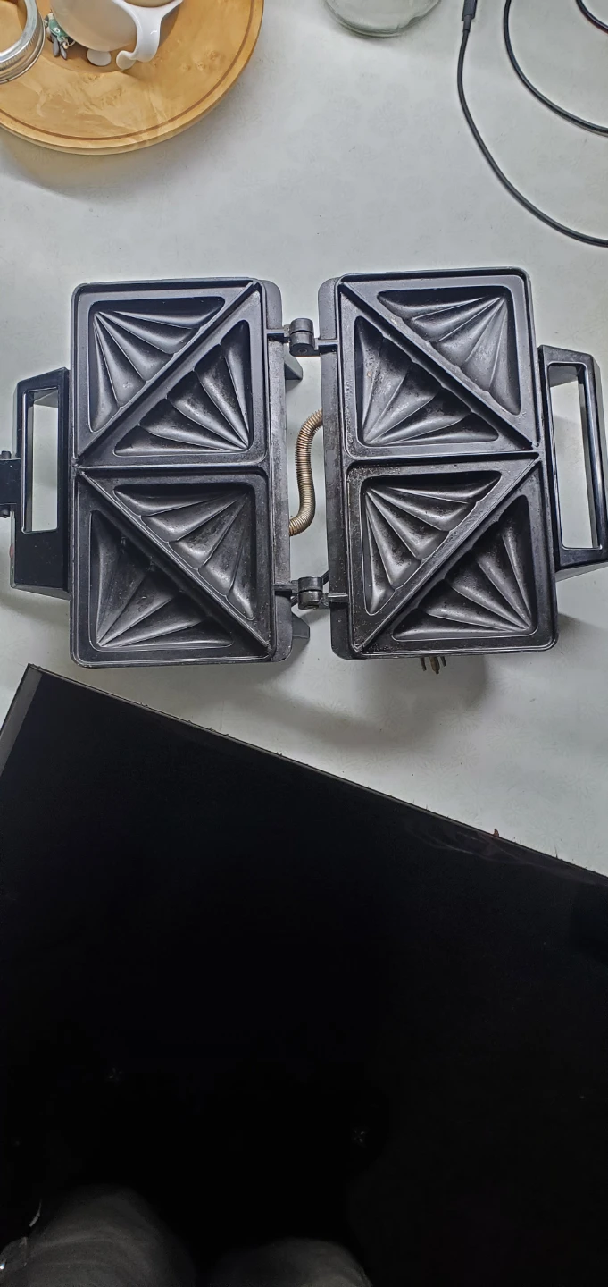 EQUITY Sandwich Toaster