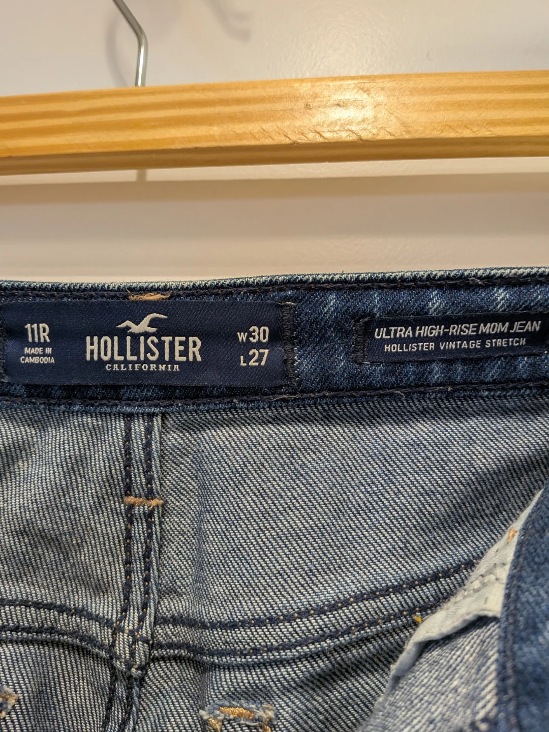 Hollister High-Rise Dark Wash blue jeans size 30 - photo 3