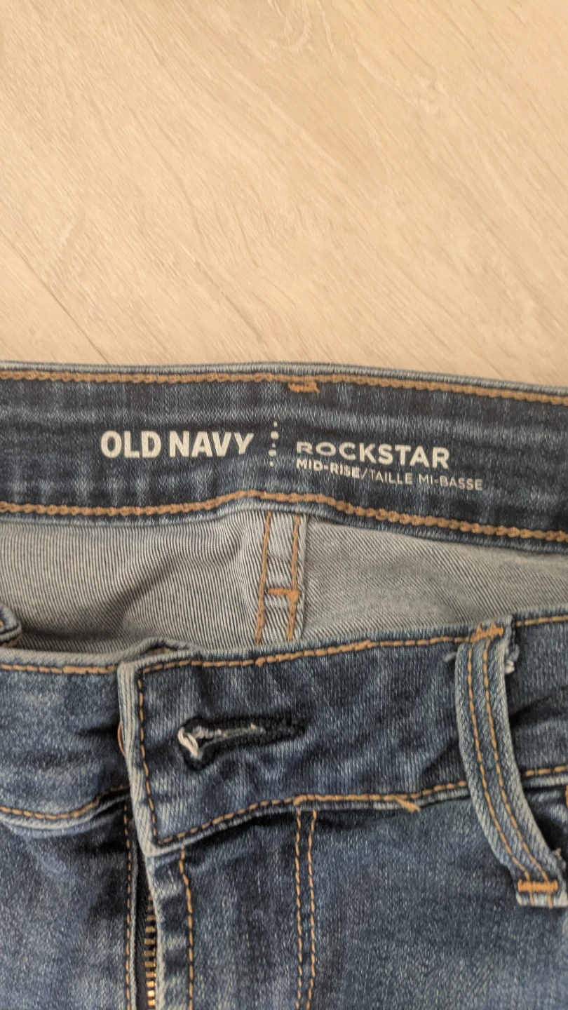 Old Navy Rockstar Mid-Rise Skinny Jeans - photo 2