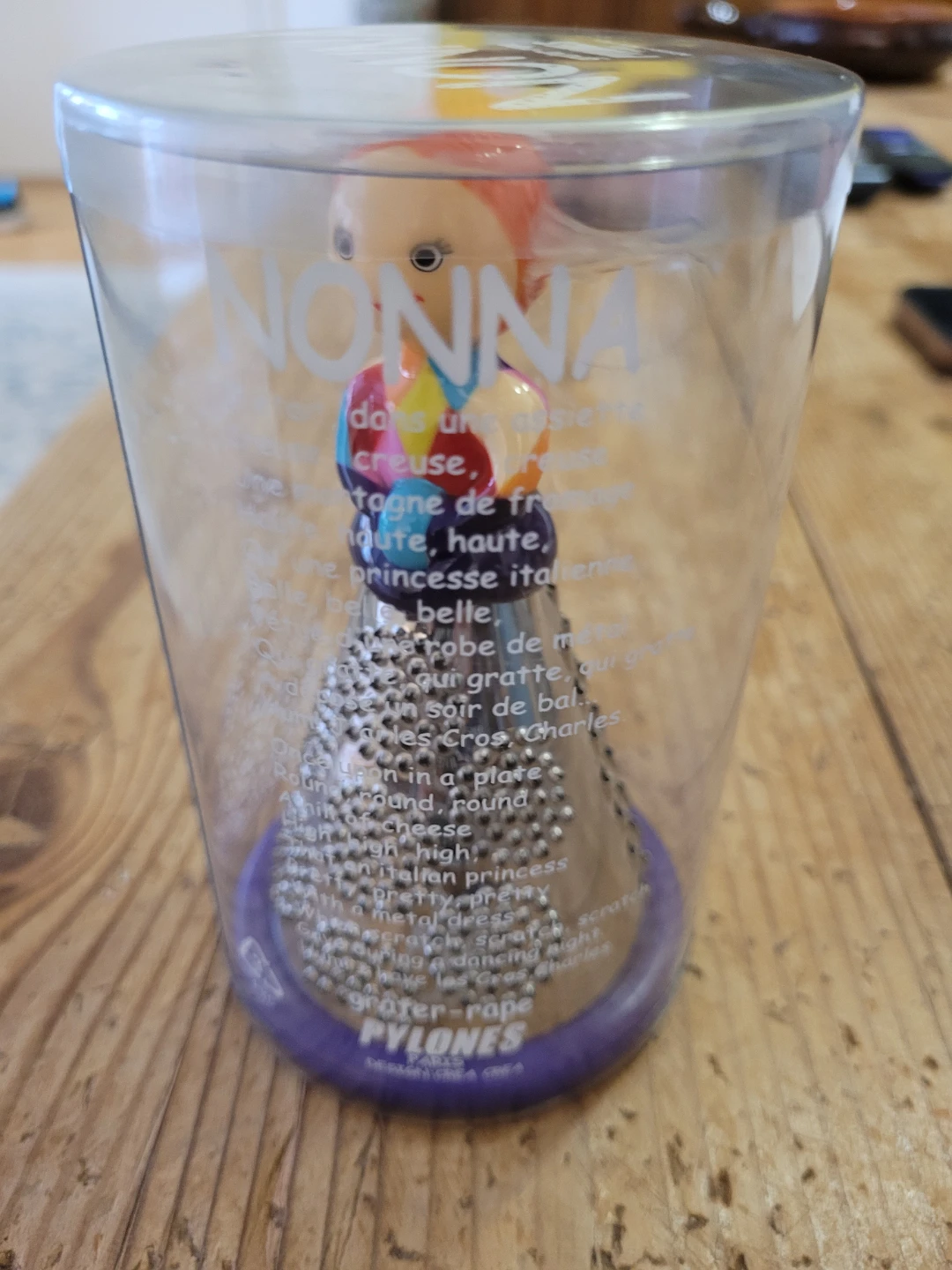 New Pylones Nonna Grater, Salt Shaker, Stapler, 2 Glass Hot Pads - photo 4