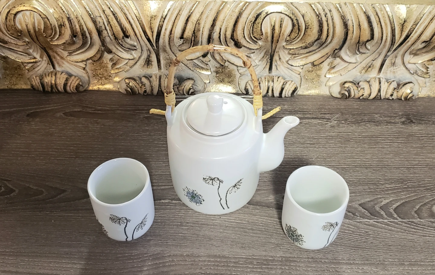 Tea Set with Bamboo Handle and Floral Design - photo 3