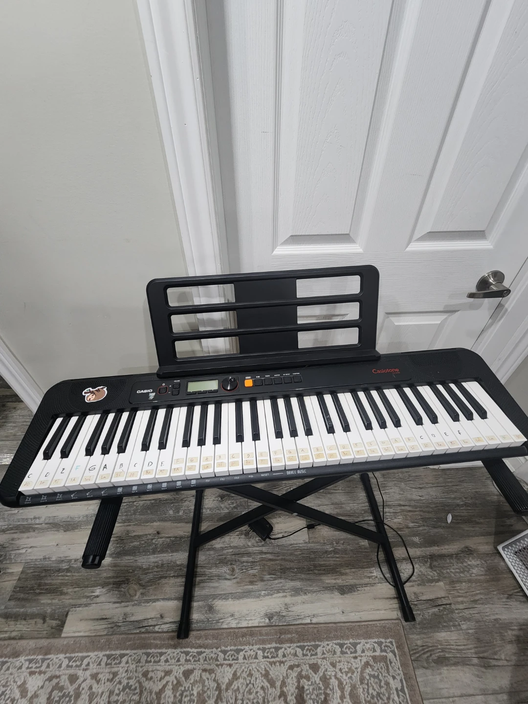 Casio Casiotone CT-S195 Keyboard with Stand
