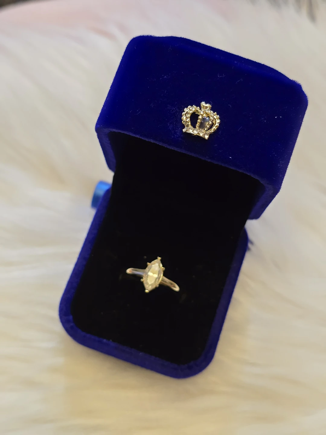 1.0 carat Marquise Cut Moissanite Diamond Engagement Ring - photo 3