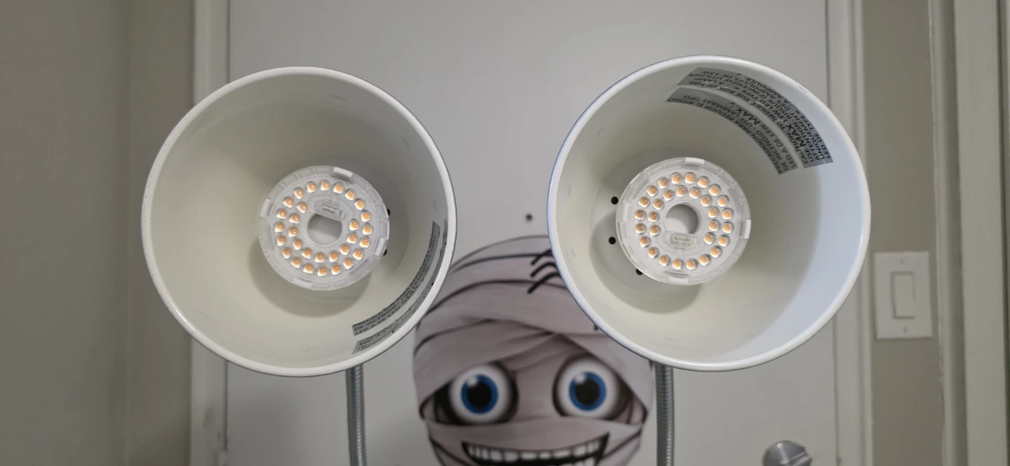 IKEA Lamps (Lersta) with SANSI grow lights included - photo 4
