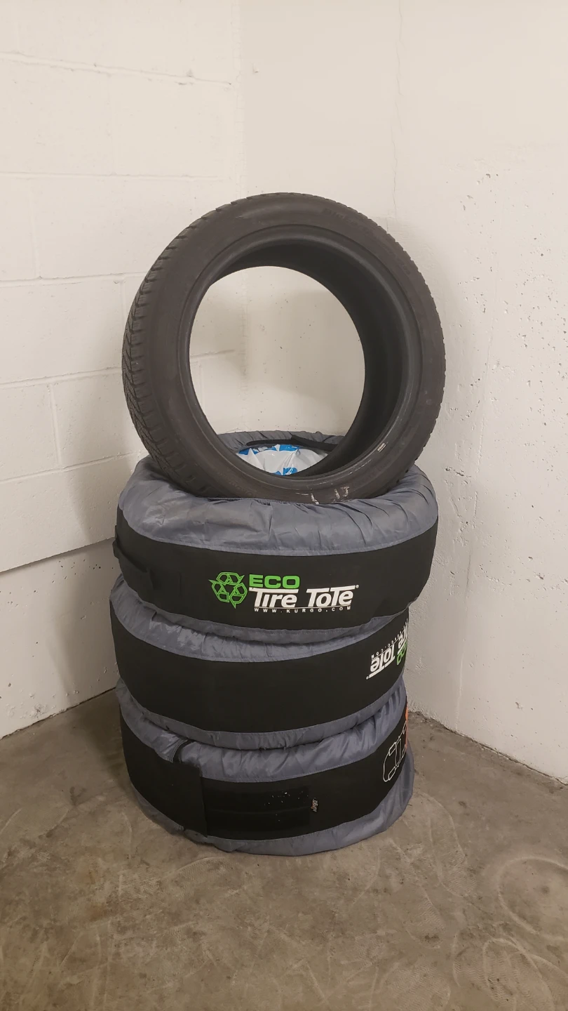 Yokohama BluEarth Winter Tire 225/45R17