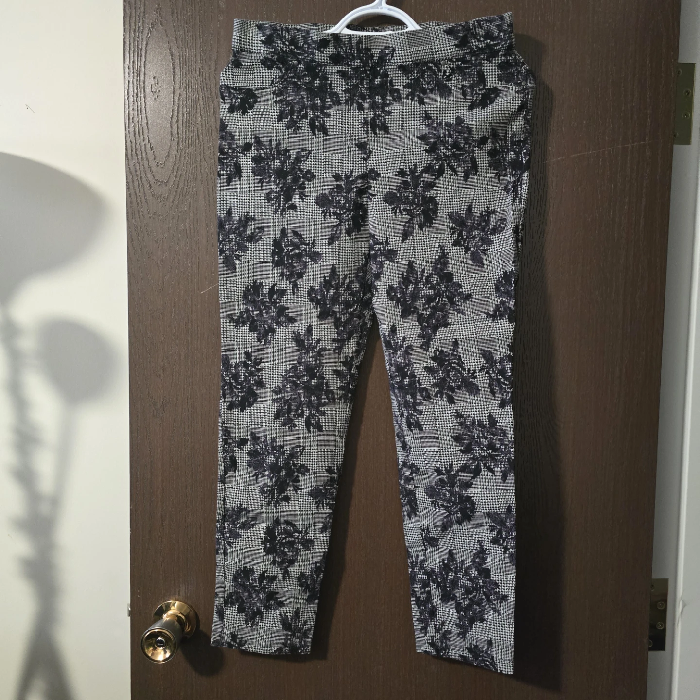 89th + Madison Women's Size M Houndstooth Floral Pants - photo 4