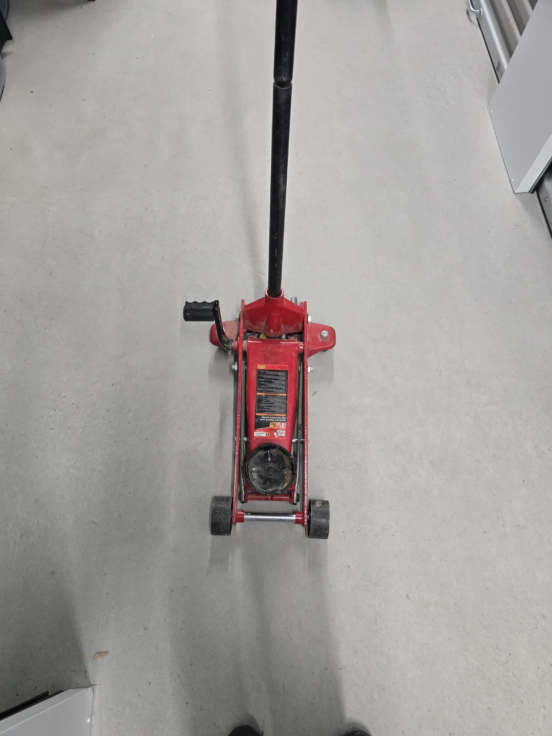 Red Hydraulic Floor Jack
