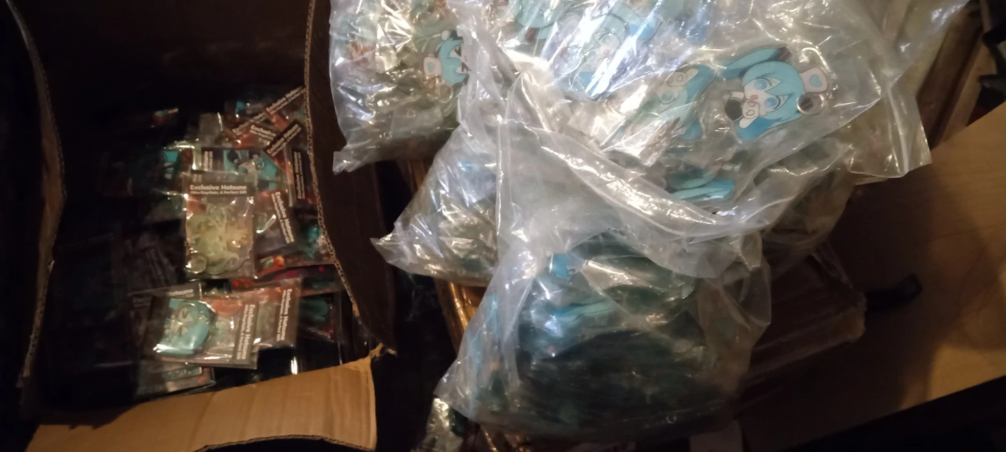 Bulk Hatsune Miku Keychain Sale - photo 3
