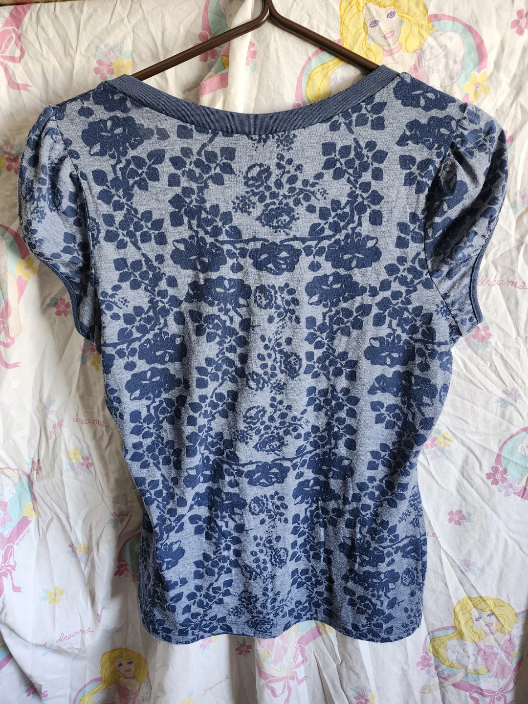 y2k blue floral vneck tshirt by B.u.m. Equipment - photo 2