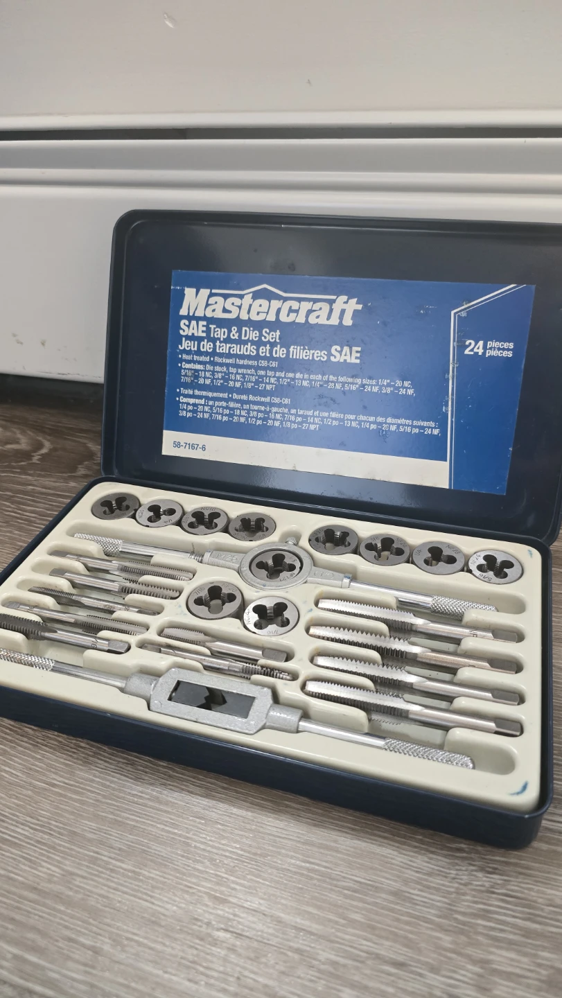 🥕 New/Never used - Mastercraft SAE Tap & Die Set📸