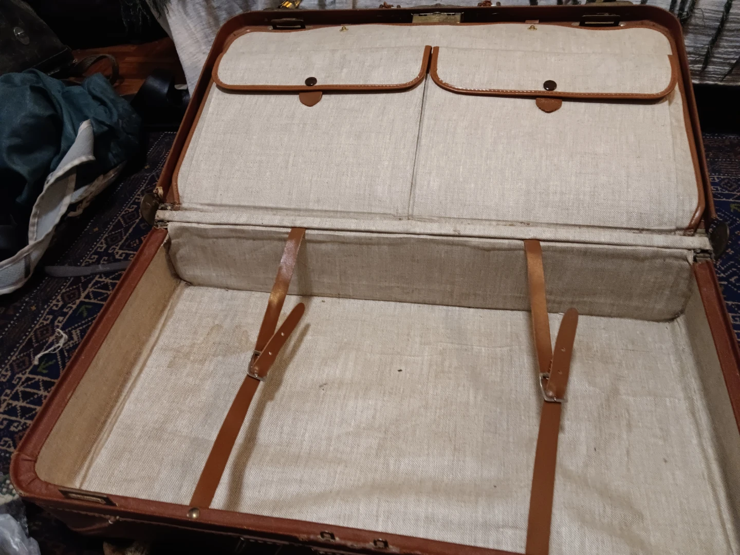 Vintage Leather Suitcase Luggage - photo 2