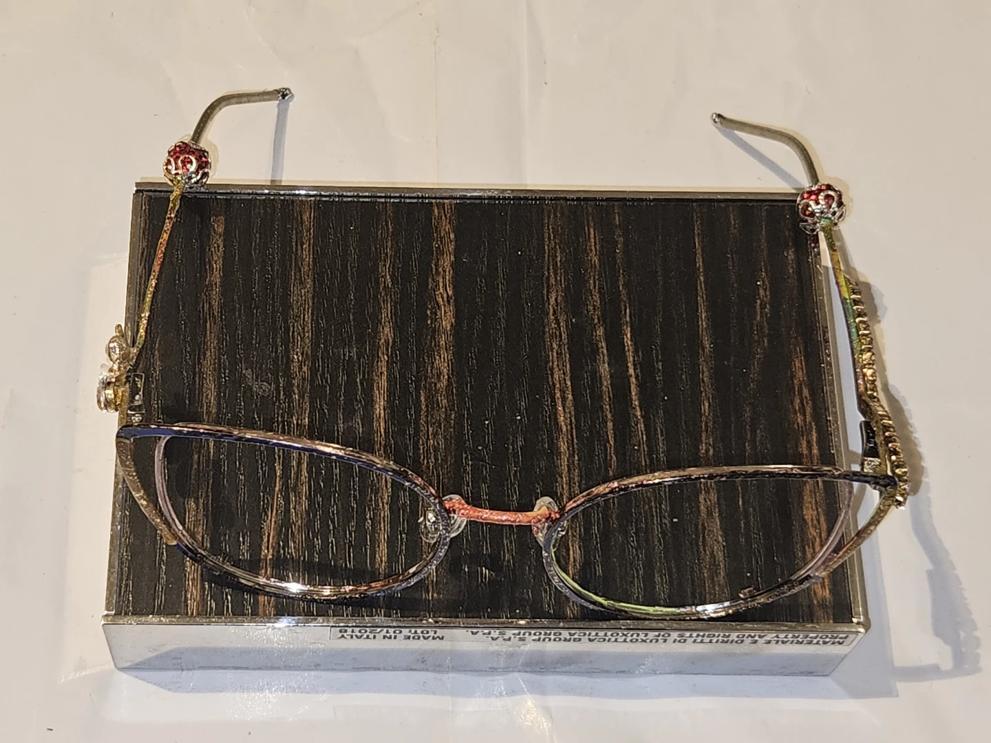 Eyeglasses with decorative accents - photo 2