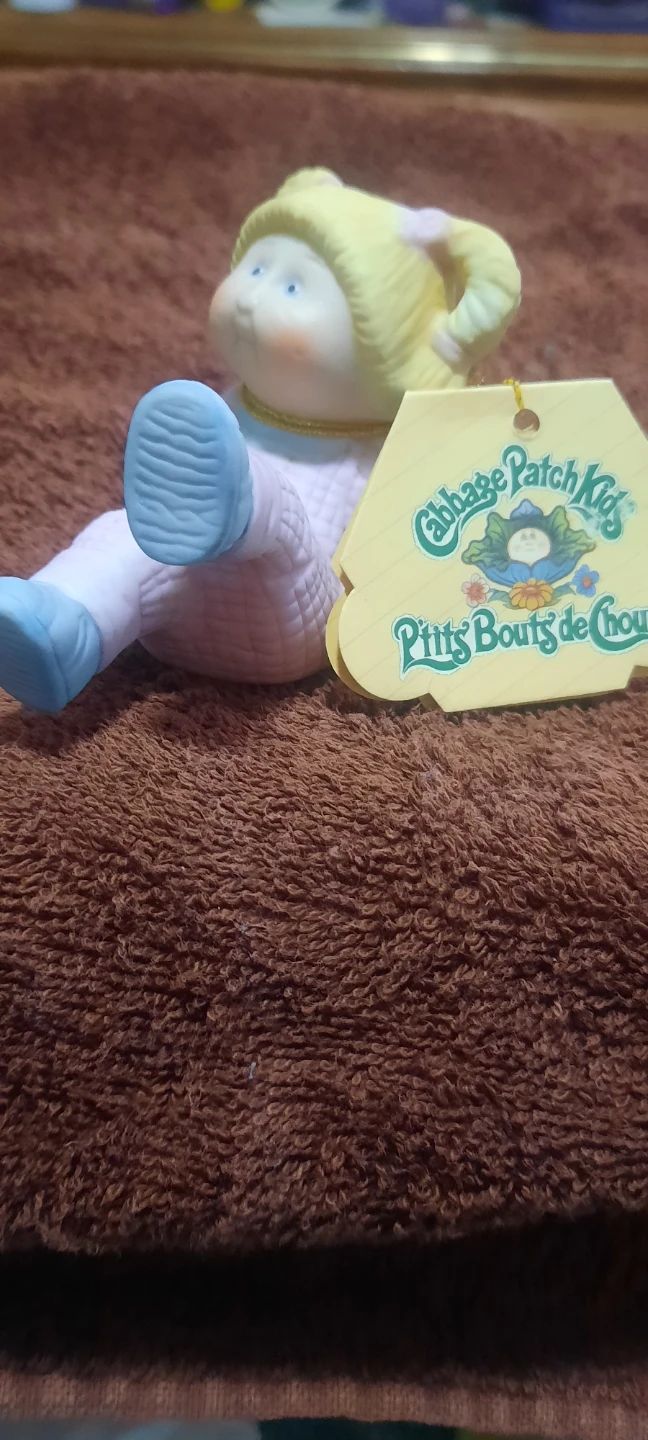 Collectable glass cabbage patch figurins - photo 4