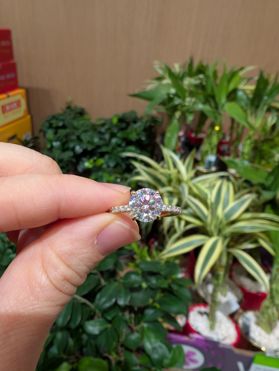 2ct Sparkling Round Brilliant Moissanite Ring - size 6 - photo 2