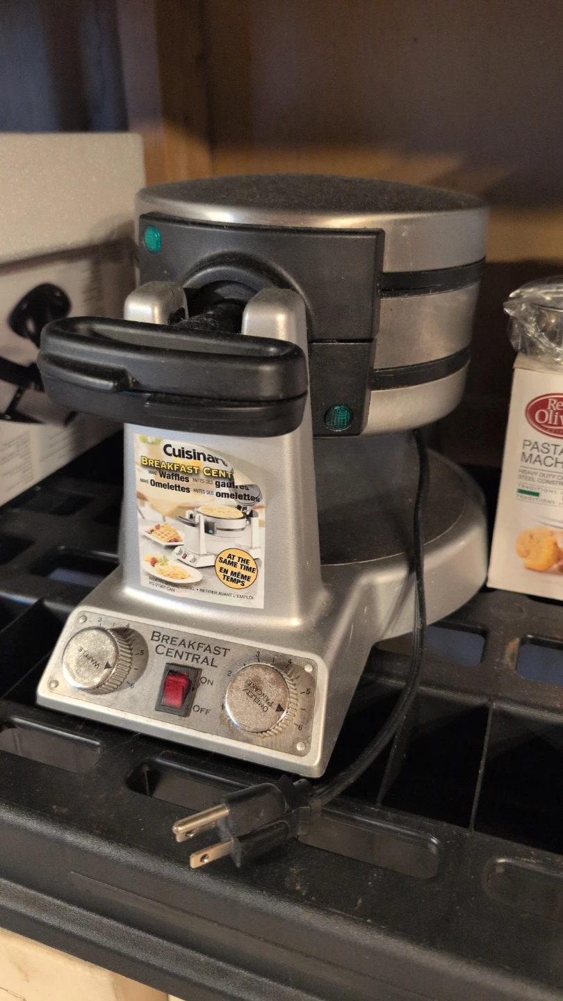 Cuisinart Breakfast Central Waffle and Omelette Maker