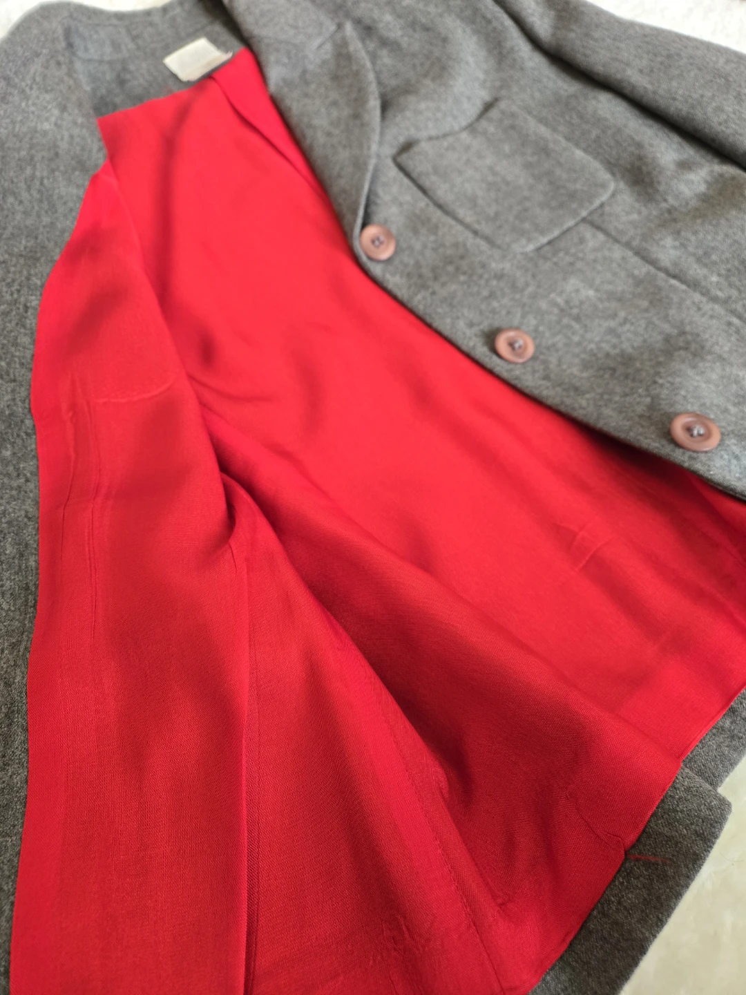 Grey Blazer + Long Pencil Skirt with Red Lining - photo 4