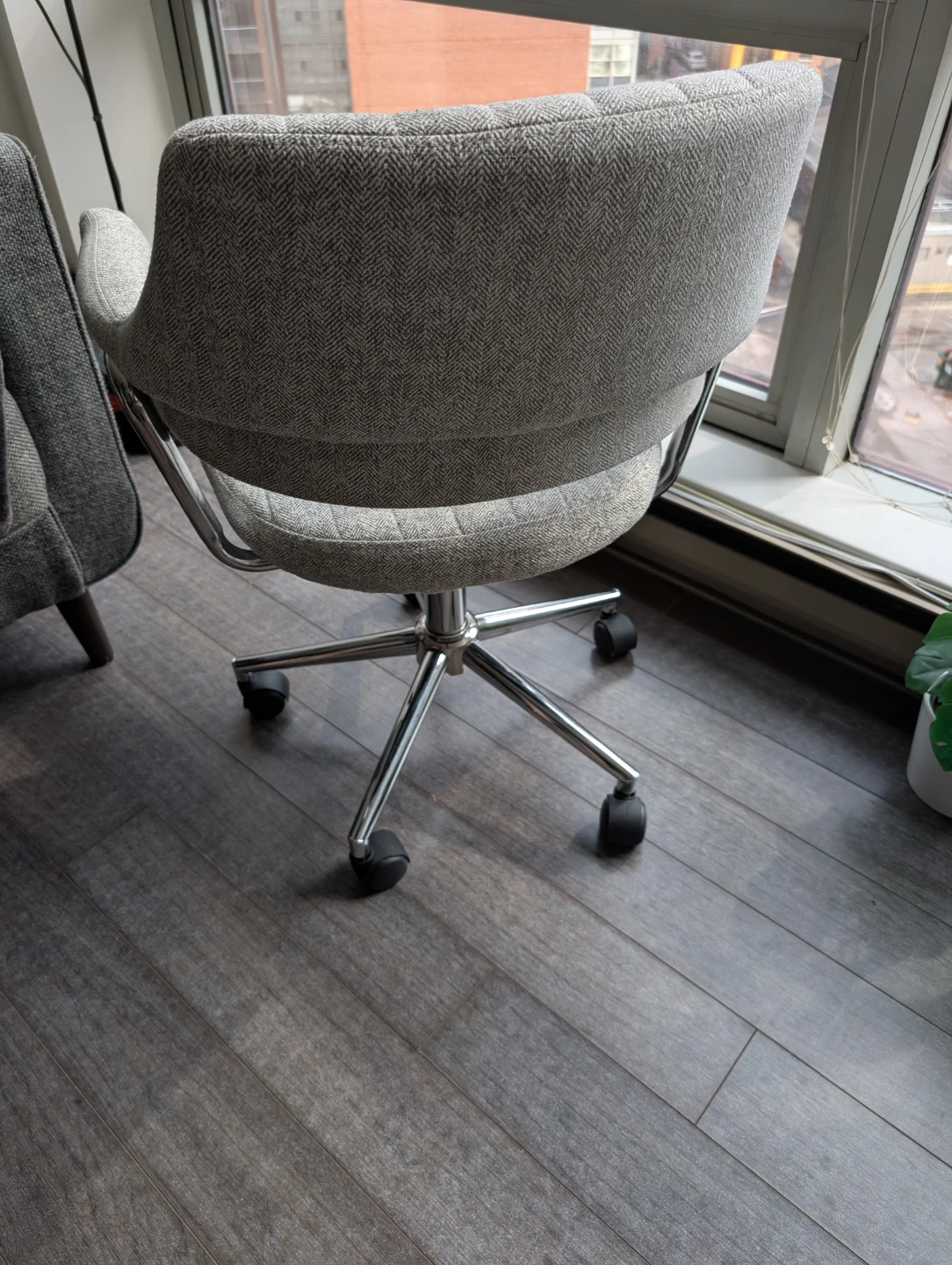 Grey Fabric Modern Design Office Chair - photo 3