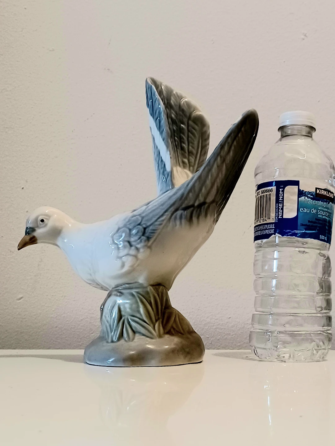 Vtg Handcrafted Miquel Requena porcelain Dove Figurine - photo 4