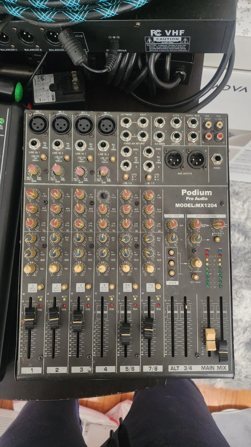 Podium Pro Audio MX1204 Mixer