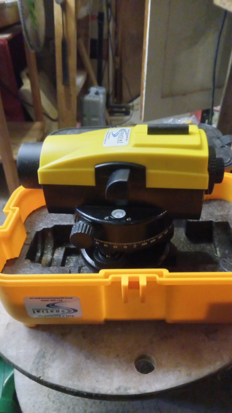 Spatial Grizzly 24 Leveling Instrument