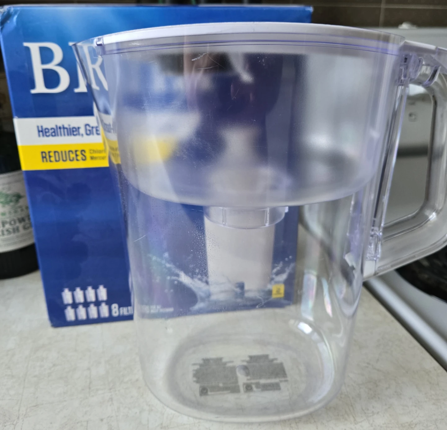 Brita Water Filter Pitcher w/Light Indicator 🧡
