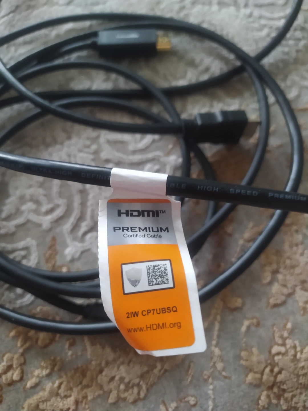 Amazon Basics High Speed HDMI Cable - photo 2